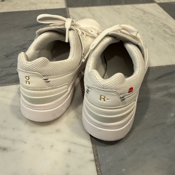 On The Roger Centre Court Shoe - Picture 5 of 7